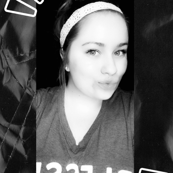 Meet your Posher, Madeline - Picture 4 of 4